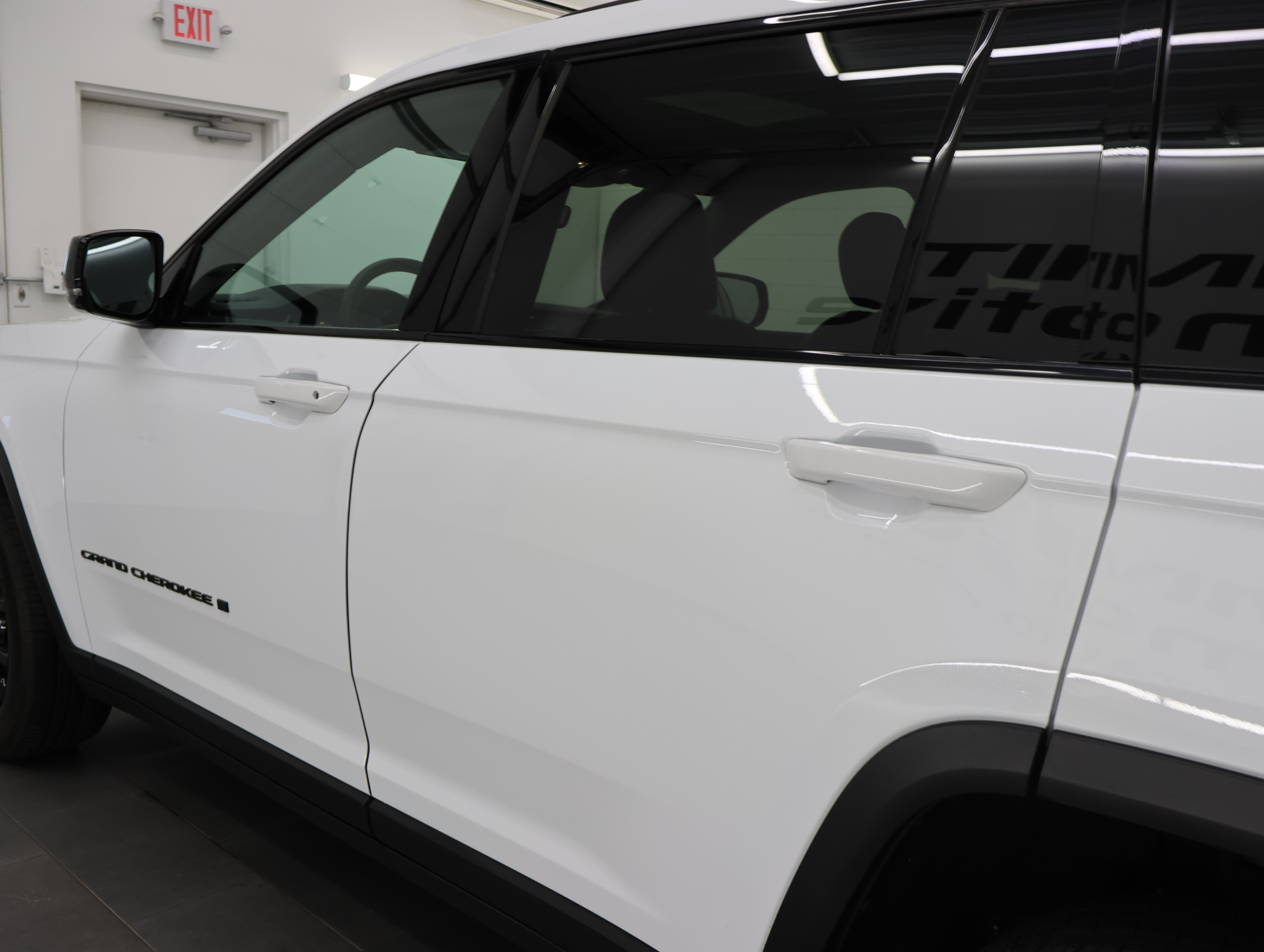 Used 2025 Jeep Grand Cherokee L Altitude AWD/4WD image 34