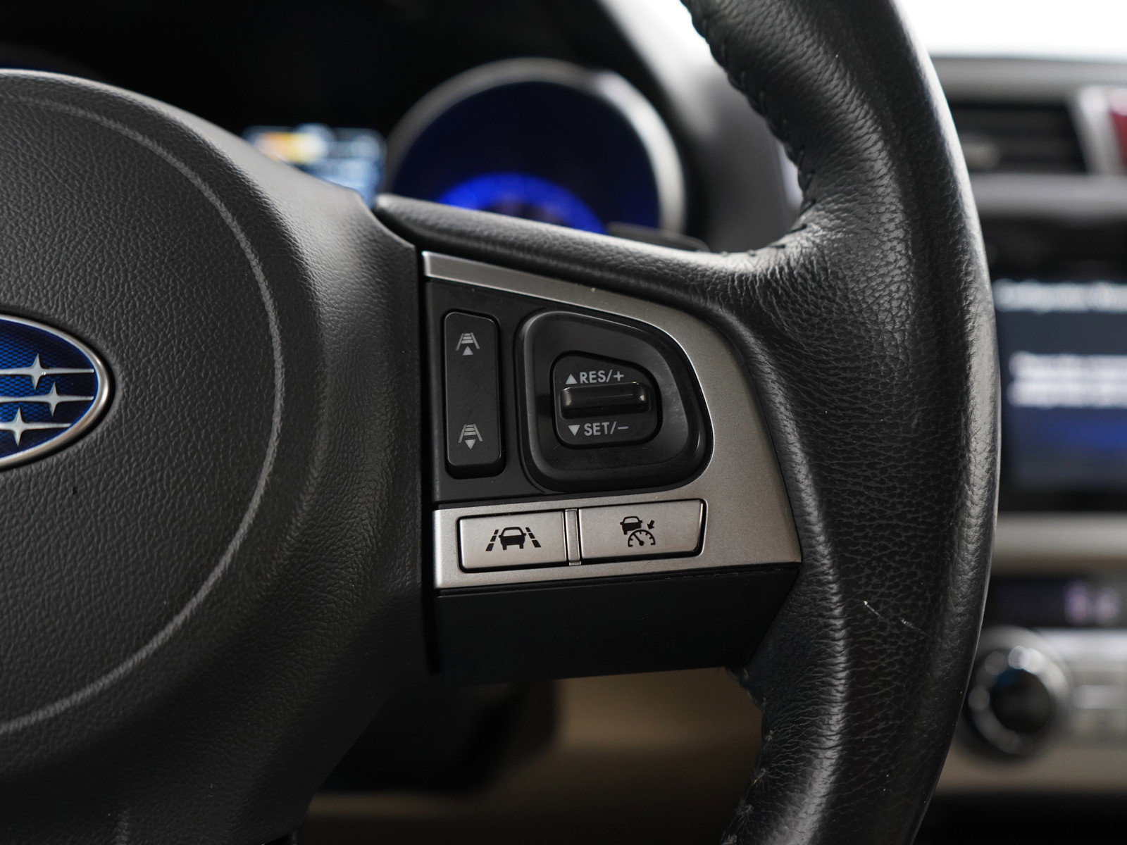 Used 2017 Subaru Outback 3.6R Limited image 28