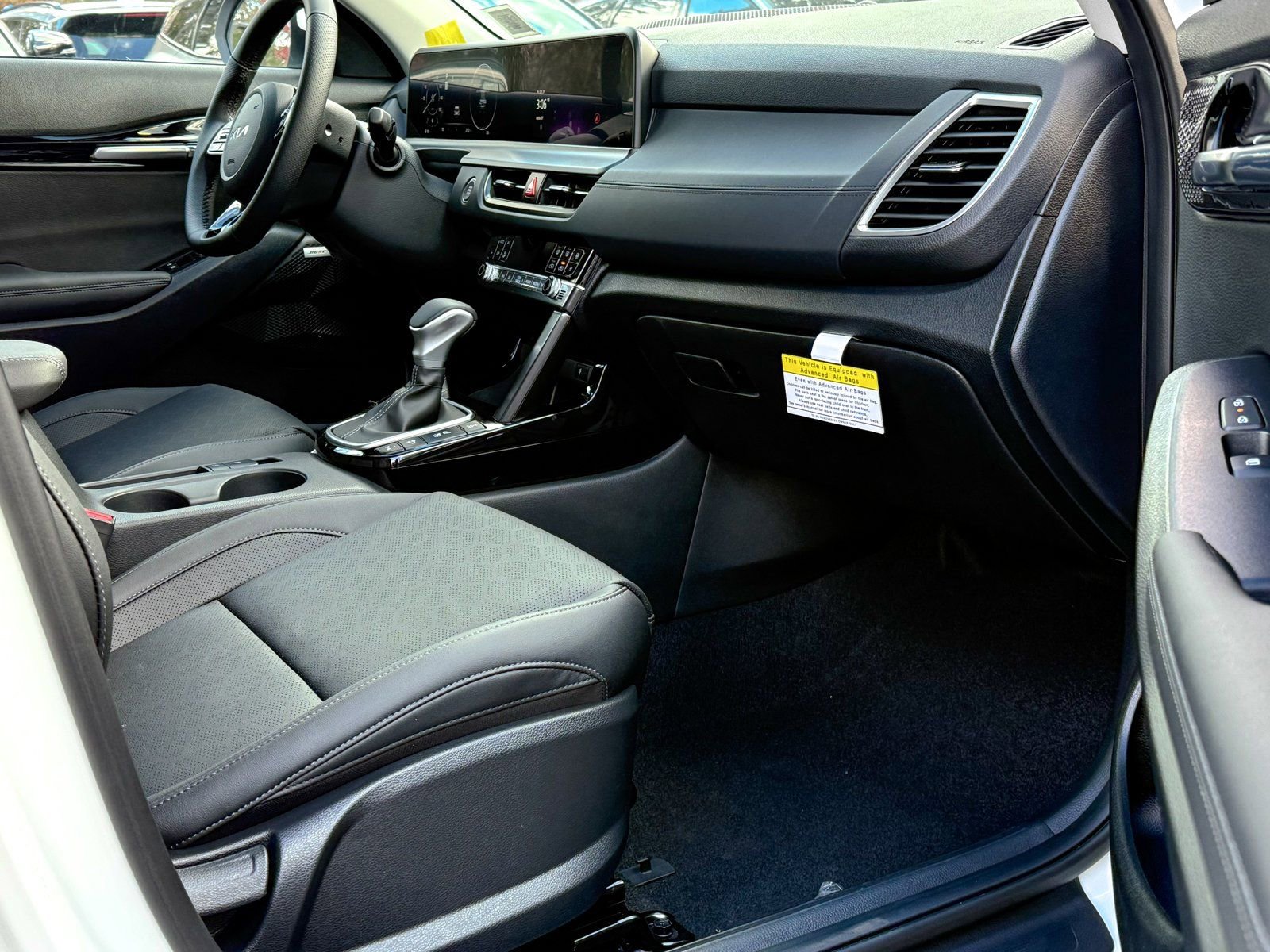 New 2026 Kia Seltos SX w/ SX Sunroof Package image 9