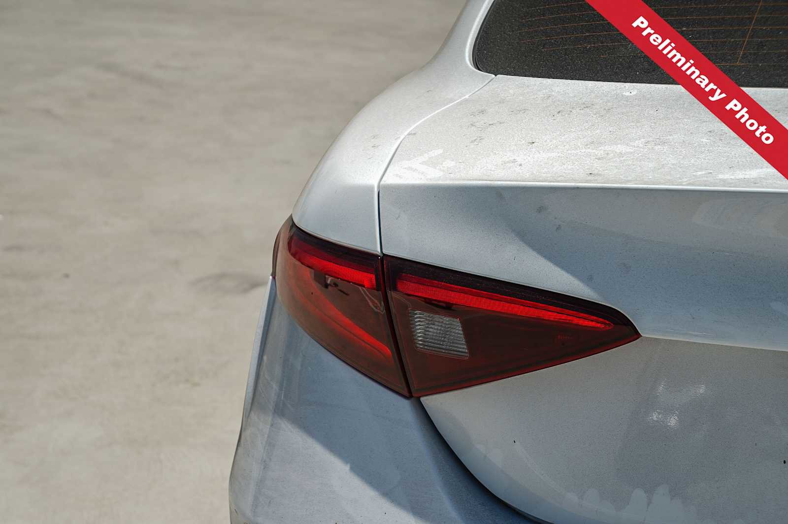 Used 2020 Alfa Romeo Giulia w/ Nero Edizione RWD image 9