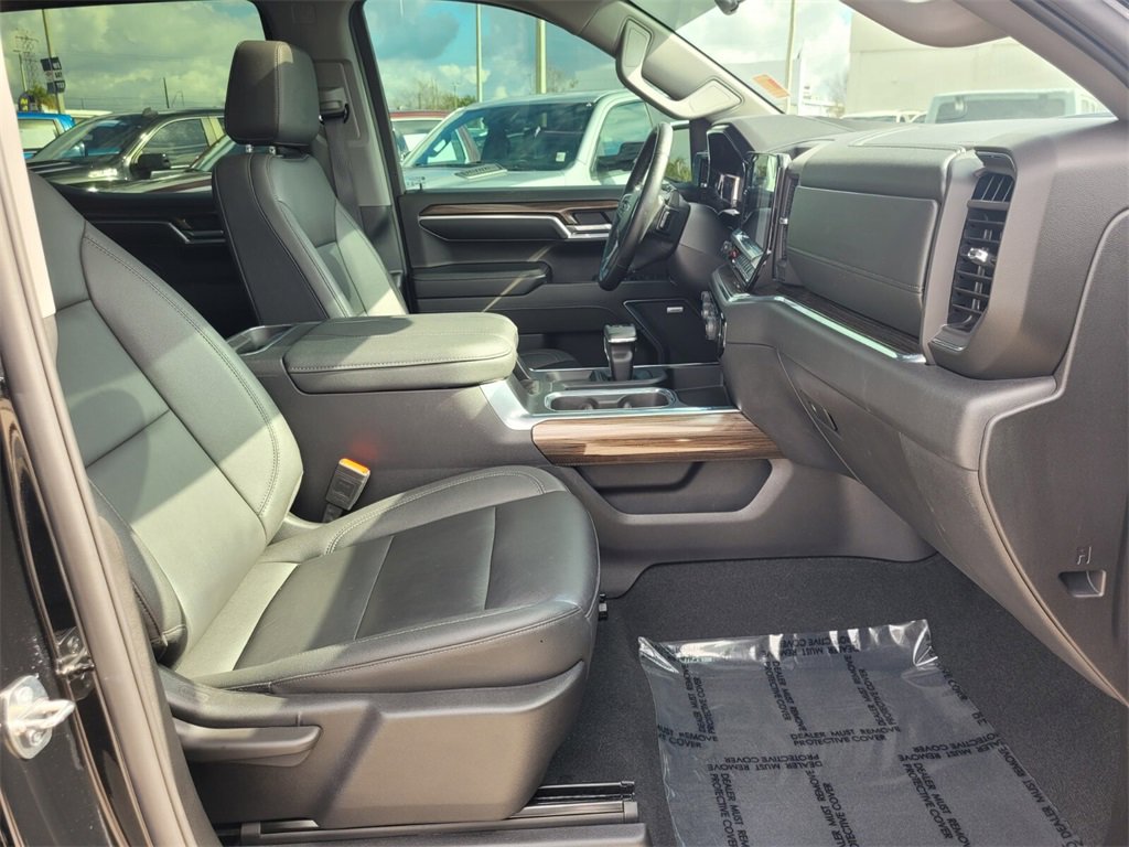 Certified 2024 Chevrolet Silverado 1500 LT Trail Boss w/ Convenience Package II image 19