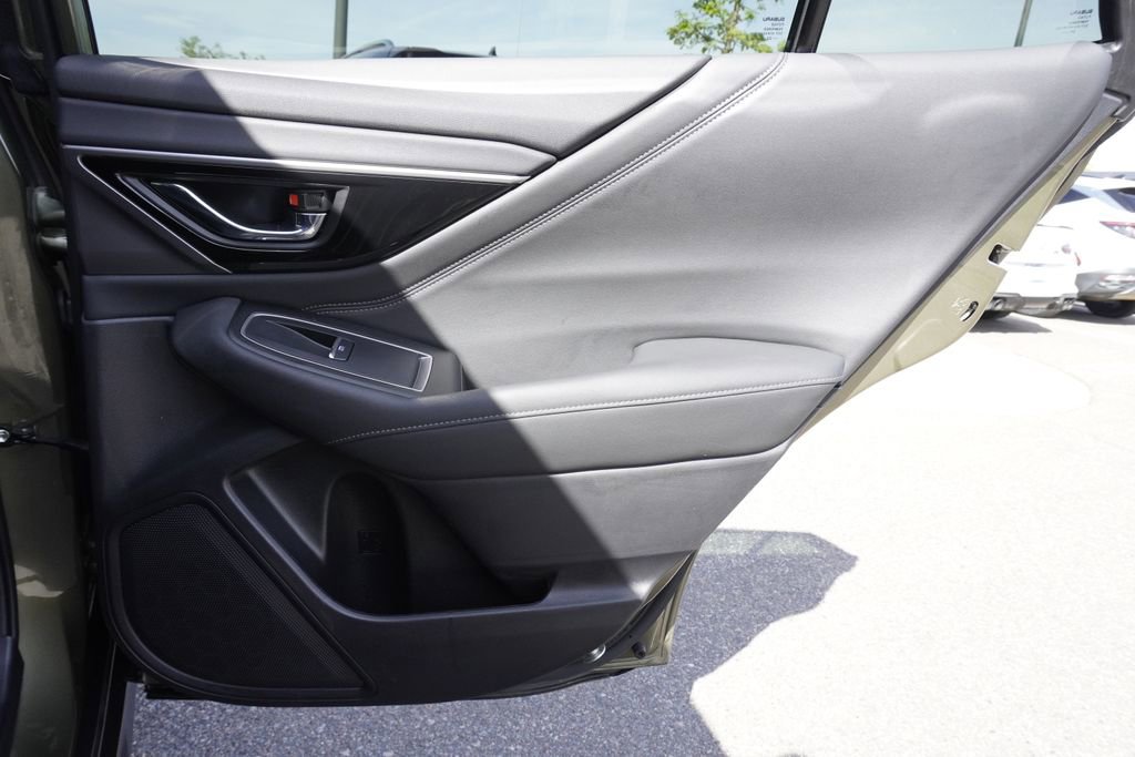 Used 2022 Subaru Outback Limited image 25