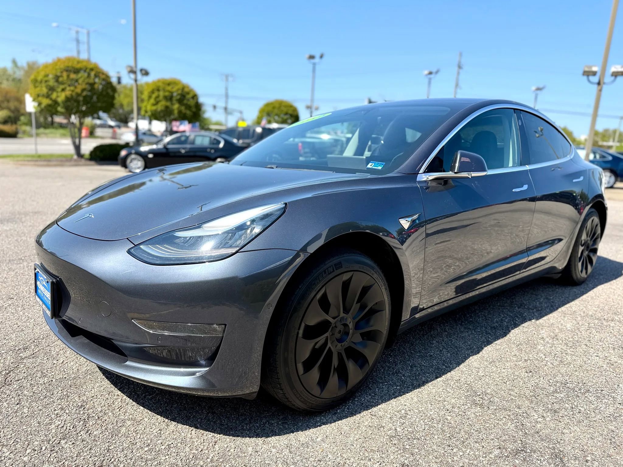 Used 2018 Tesla Model 3 Long Range image 9