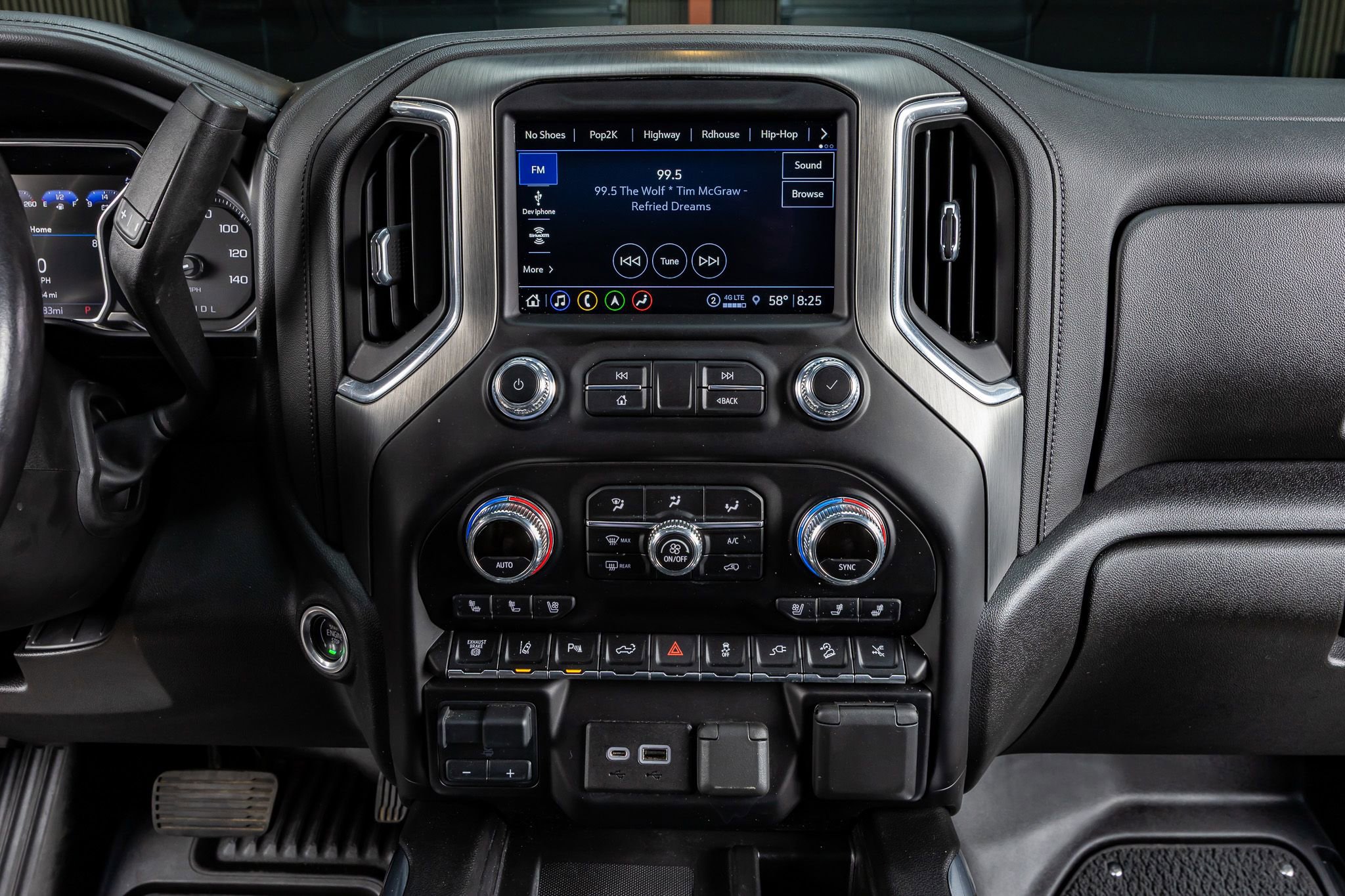 Used 2022 GMC Sierra 2500 Denali AWD/4WD image 23