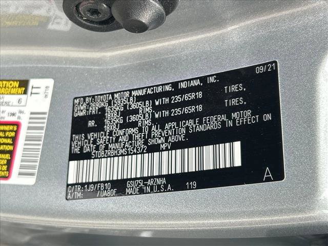 Used 2021 Toyota Highlander LE image 11