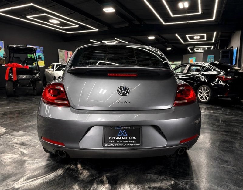 Used 2012 Volkswagen Beetle Turbo FWD image 5