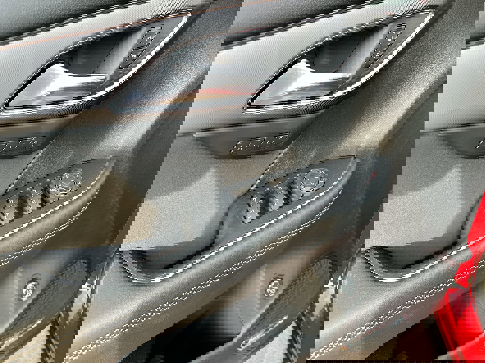 New 2025 Buick Envision Sport Touring image 19