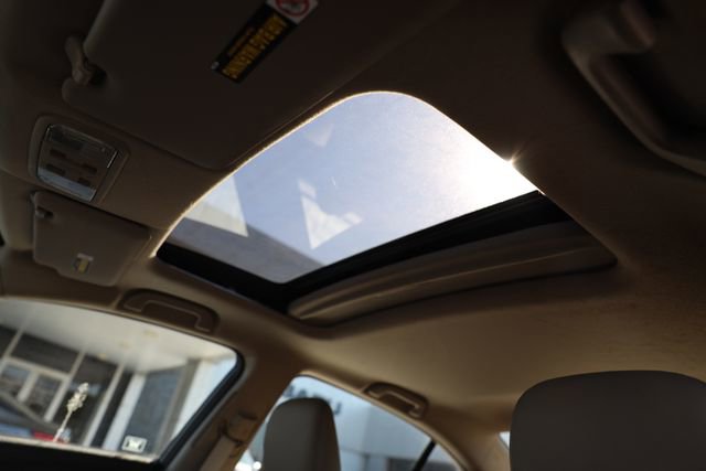 Used 2012 Honda Civic EX-L image 31