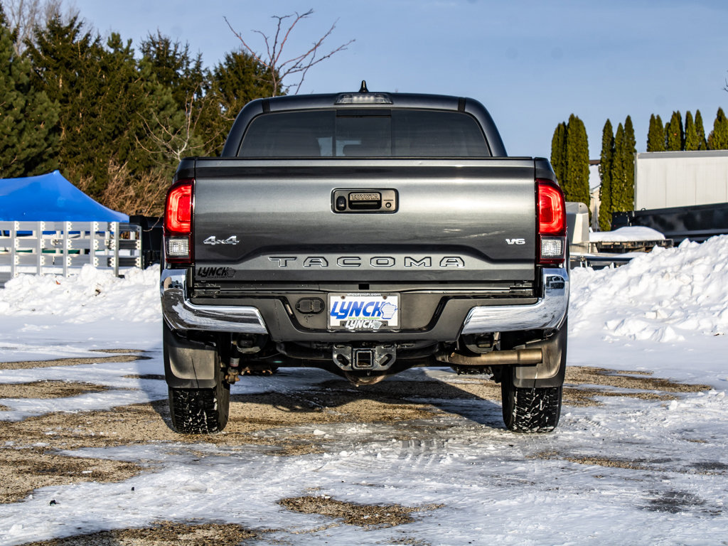 Used 2021 Toyota Tacoma SR5 image 3