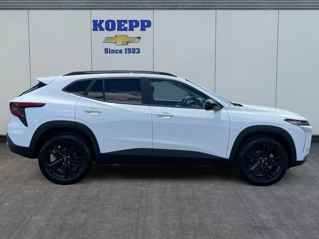 New 2026 Chevrolet Trax ACTIV w/ Sunroof Package FWD image 6