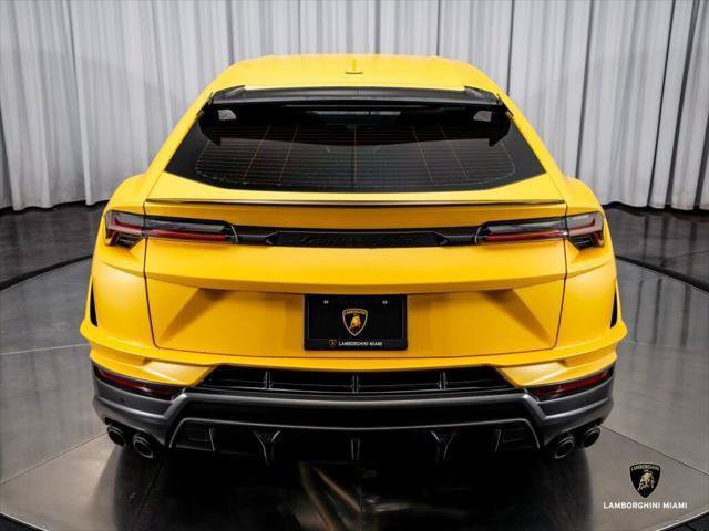 Used 2024 Lamborghini Urus Performante AWD/4WD image 23