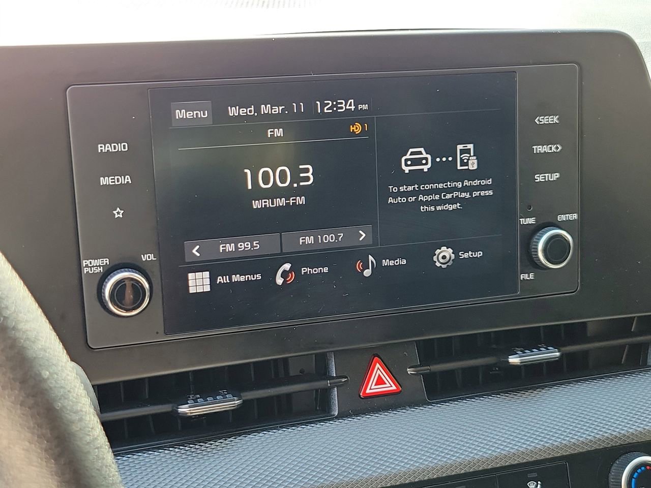 Used 2025 Kia Sportage LX image 23