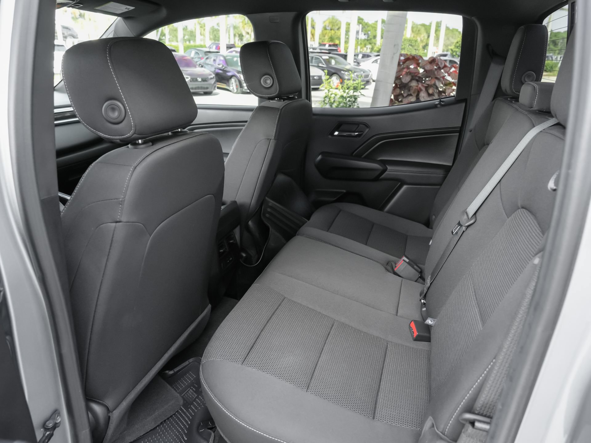 Used 2025 GMC Canyon Elevation w/ Convenience Package RWD image 34