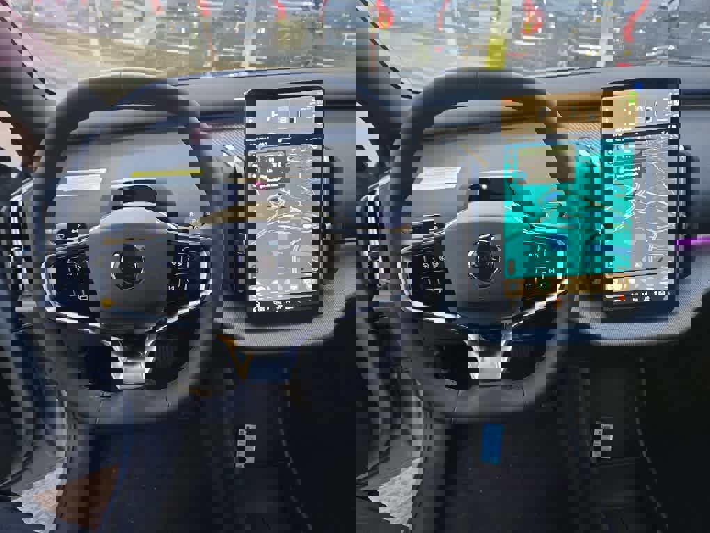 New 2026 Volvo EX30 Cross Country Ultra w/ Protection Package Premier AWD/4WD image 13