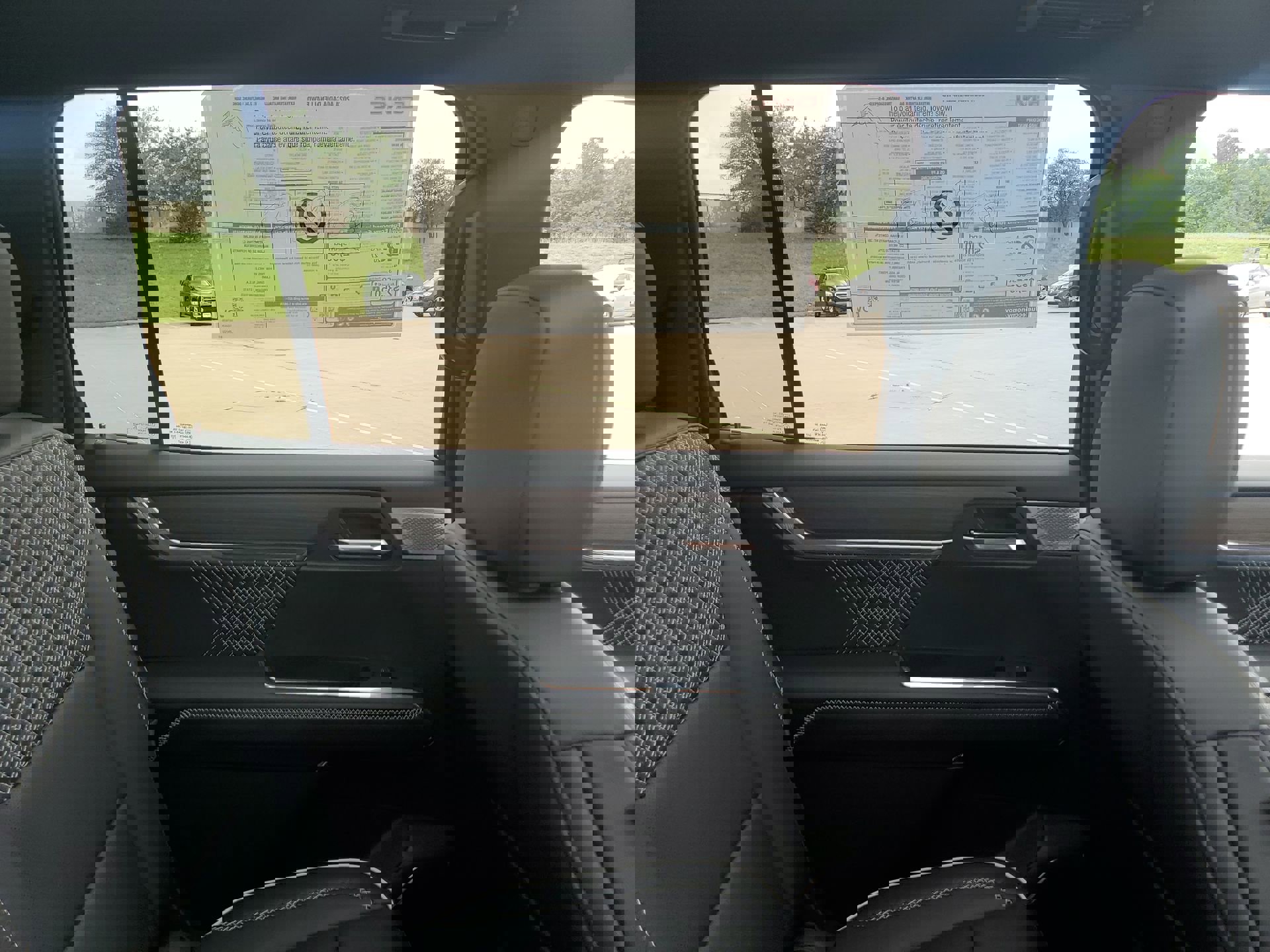 Used 2024 GMC Acadia Denali w/ Super Cruise Package image 16