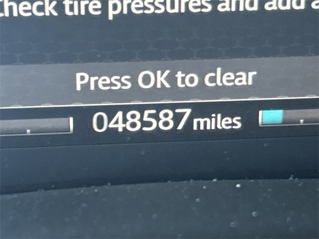 Used 2020 Jaguar XE S image 10