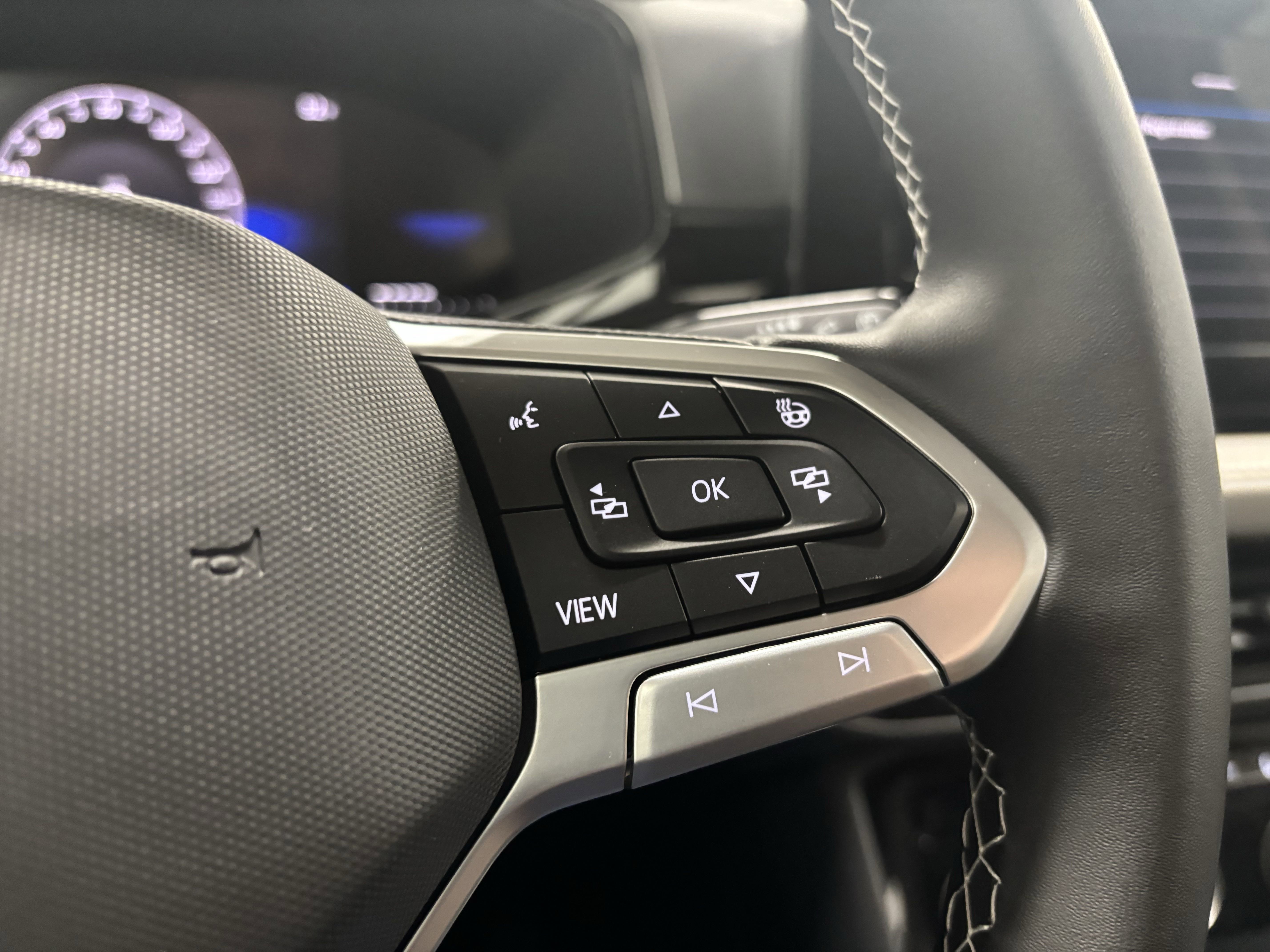 New 2025 Volkswagen Taos S image 24