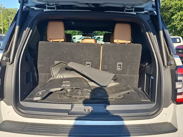Used 2022 Ford Expedition Platinum RWD image 13