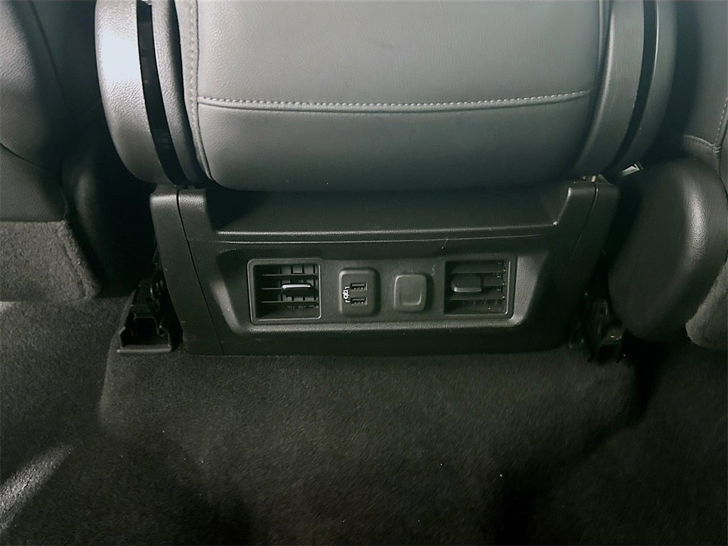 Used 2020 Chevrolet Silverado 1500 LT w/ All-Star Edition image 21