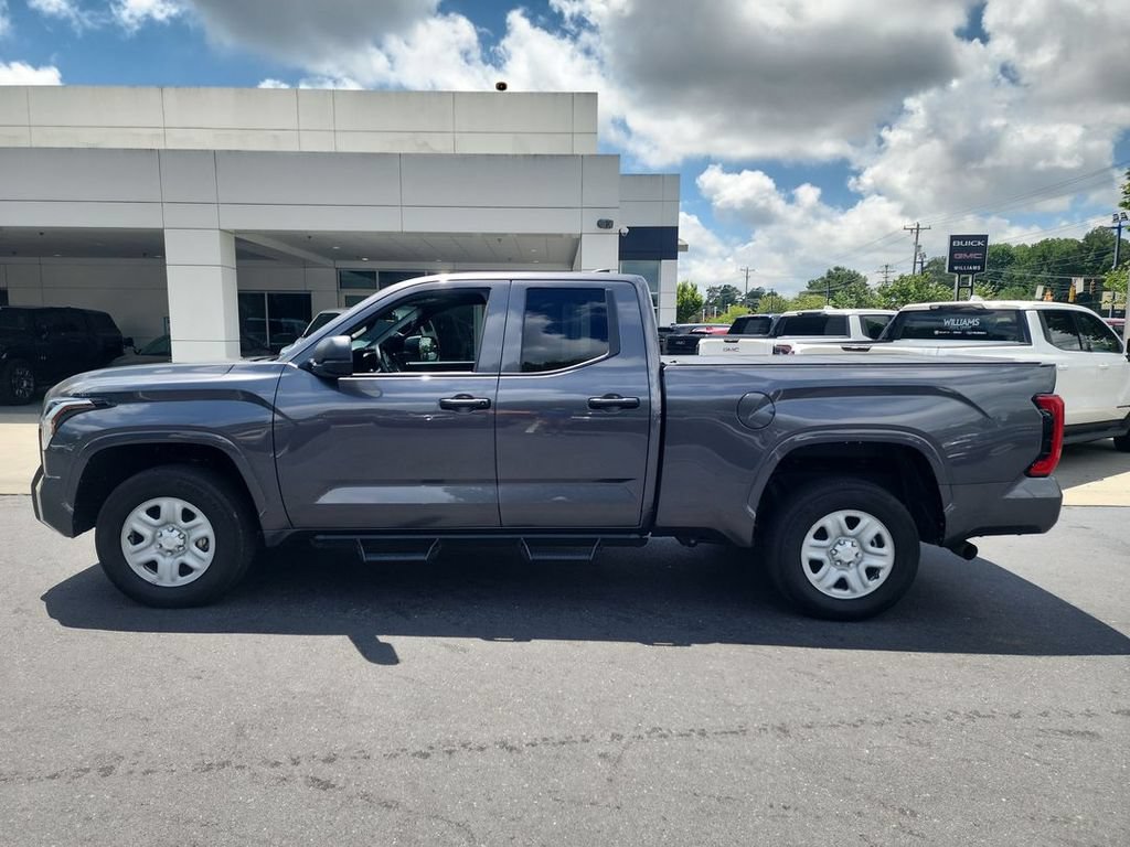 Used 2025 Toyota Tundra SR w/ SR Tow Package AWD/4WD image 5