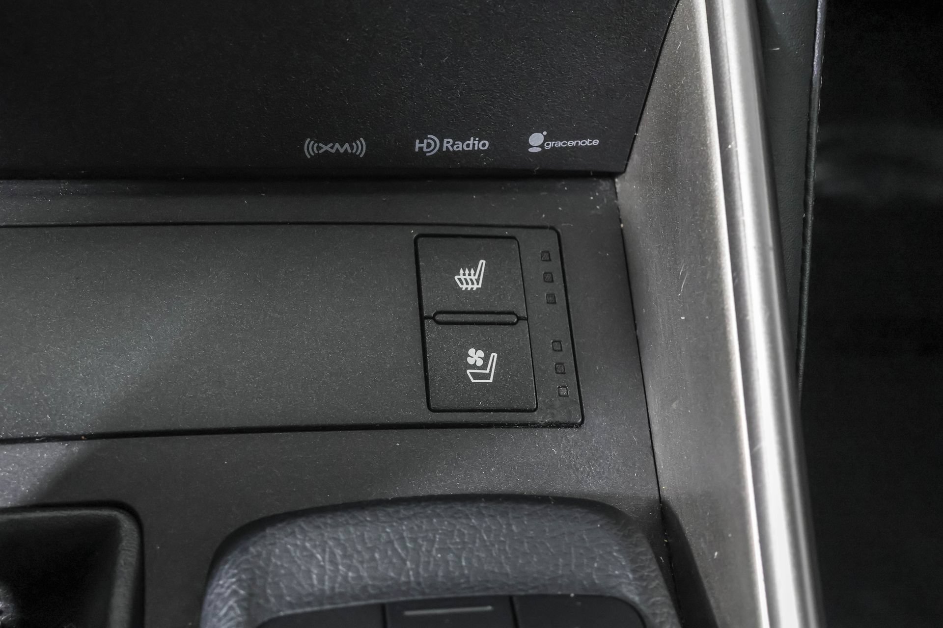 Used 2016 Lexus IS 200t w/ F Sport Package RWD image 32