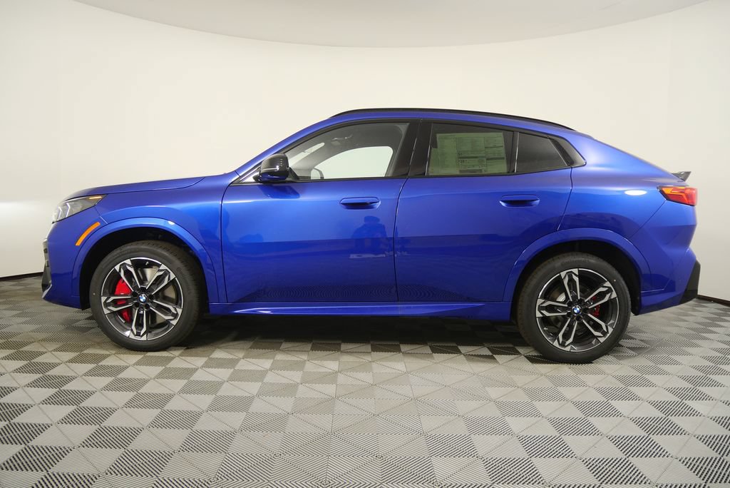 Used 2026 BMW X2 xDrive28i w/ M Sport Package AWD/4WD image 3