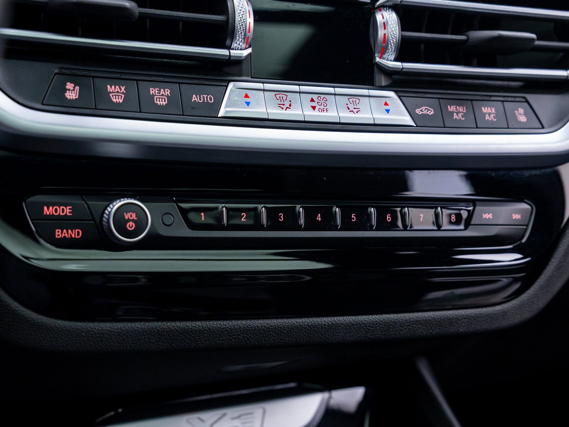 Certified 2023 BMW X3 xDrive30i w/ M Sport Package image 29