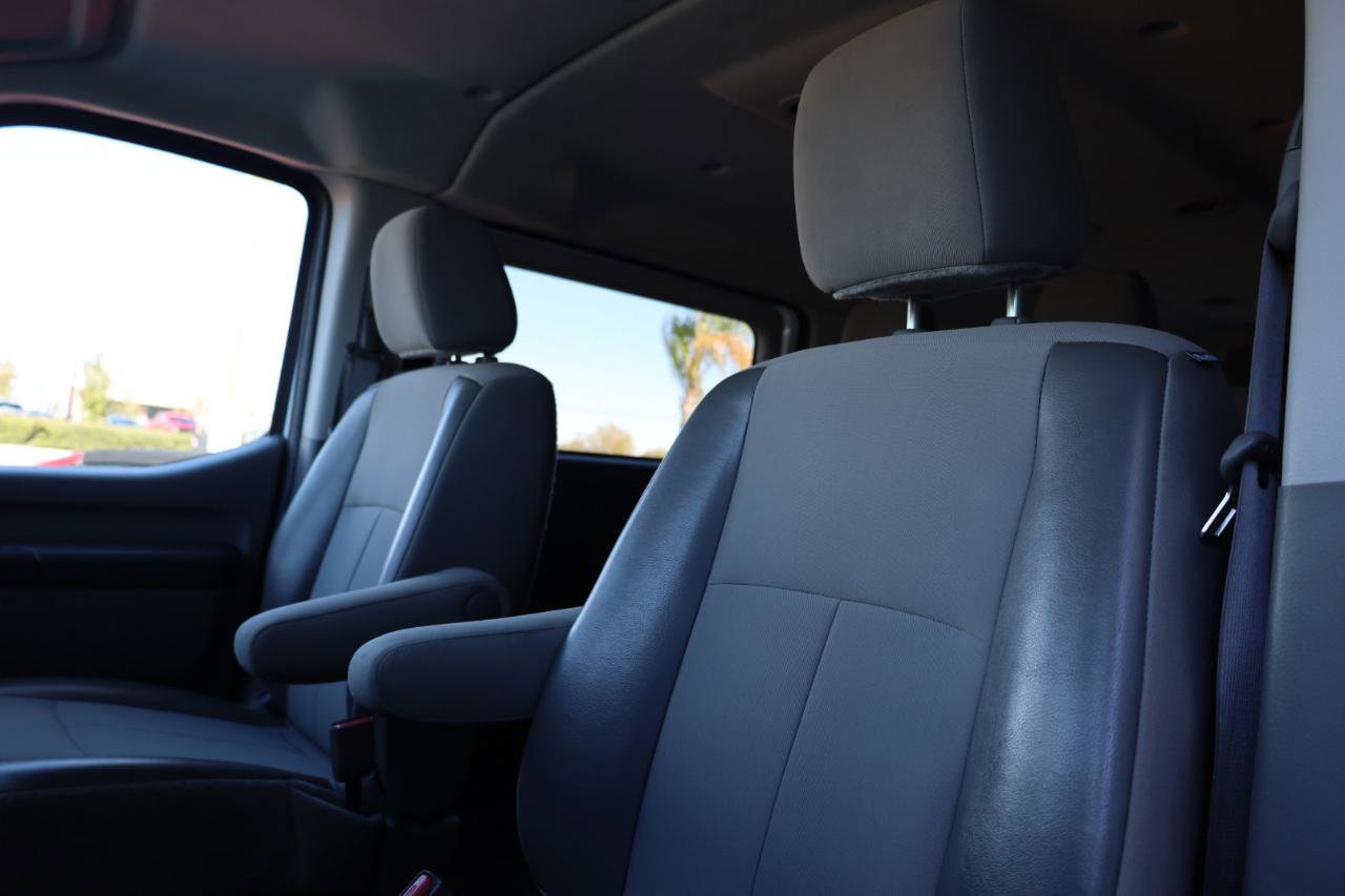 Used 2020 Nissan NV 3500 S image 5