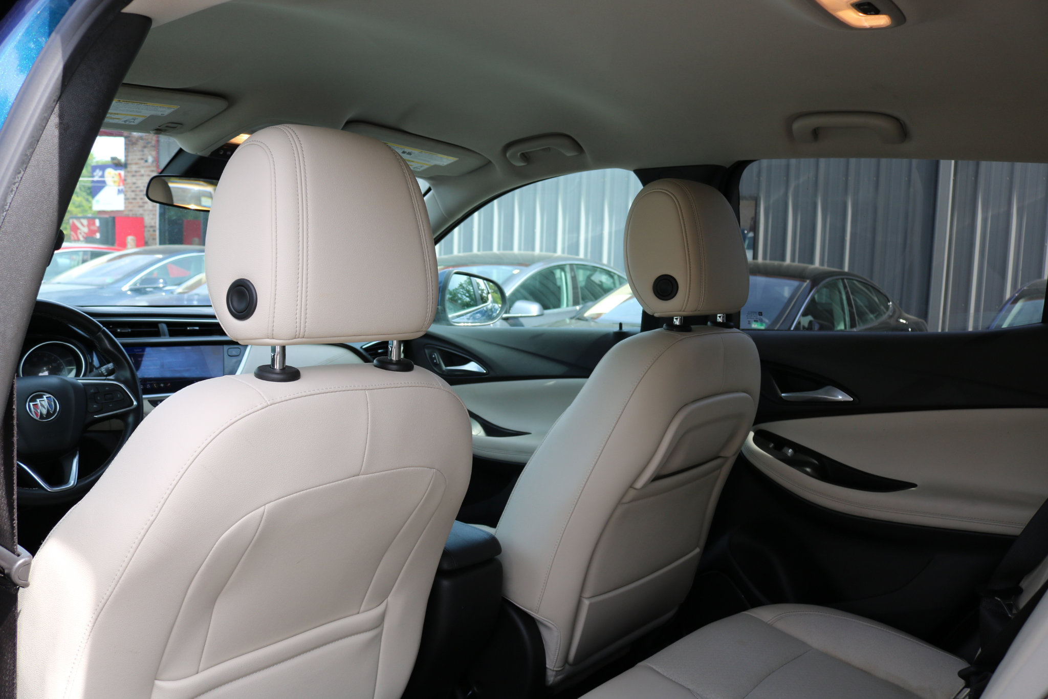 Used 2020 Buick Encore GX Select image 33