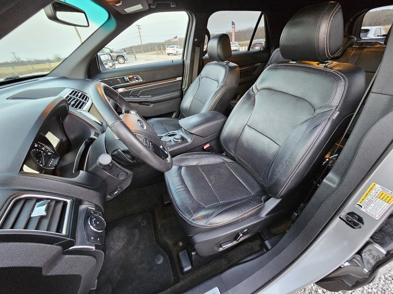 Used 2016 Ford Explorer Limited image 14