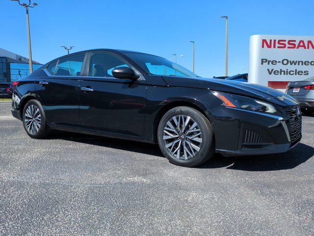 Certified 2024 Nissan Altima 2.5 SV image 2