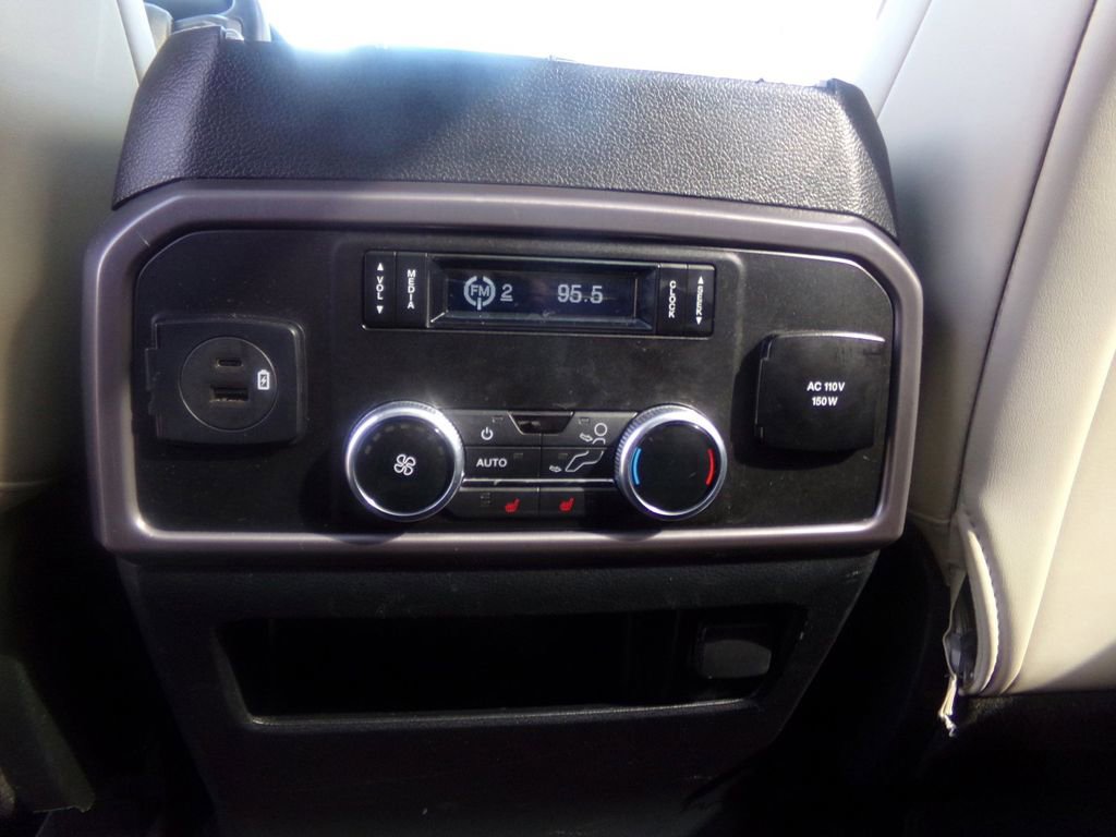 Used 2021 Ford Expedition Platinum image 24