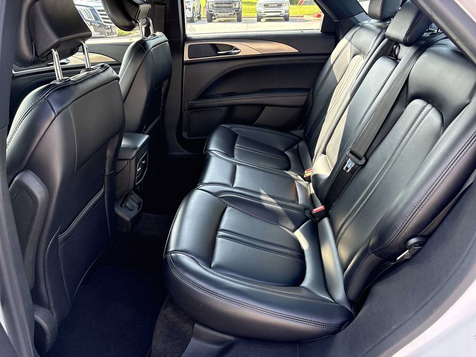 Used 2019 Lincoln MKZ Premiere FWD image 23