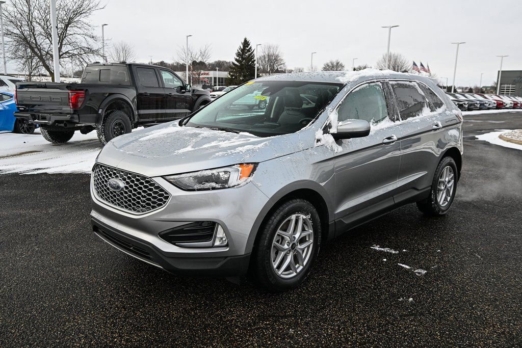 Certified 2024 Ford Edge SEL w/ Convenience Package image 9