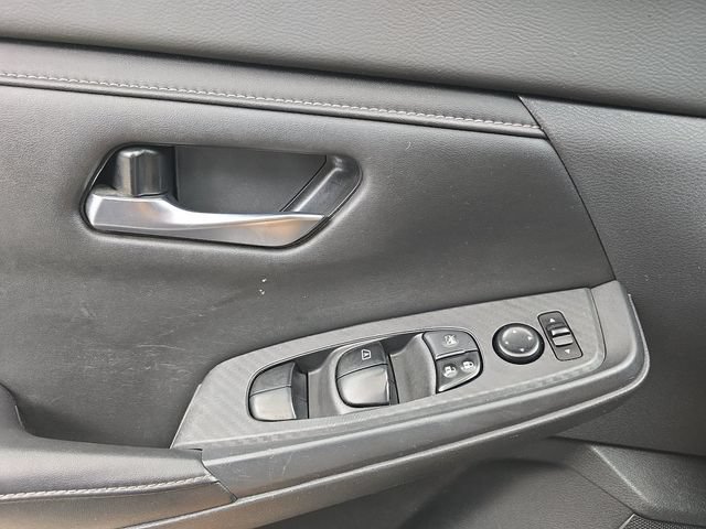 Used 2022 Nissan Sentra SV FWD image 28