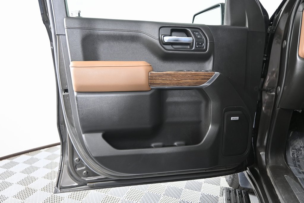 Used 2021 Chevrolet Silverado 1500 High Country w/ Technology Package image 21