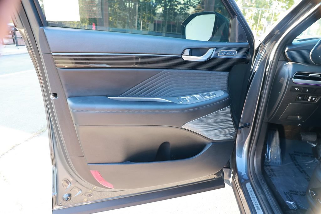 Used 2024 Hyundai Palisade Calligraphy FWD image 21