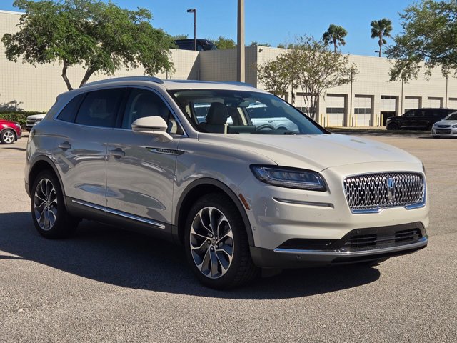 Used 2023 Lincoln Nautilus Reserve w/ Equipment Group 201A video 3