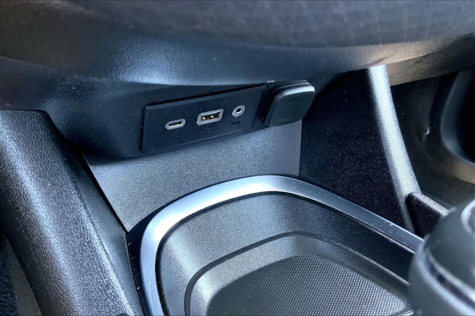 Used 2020 Chevrolet Malibu LT FWD image 34