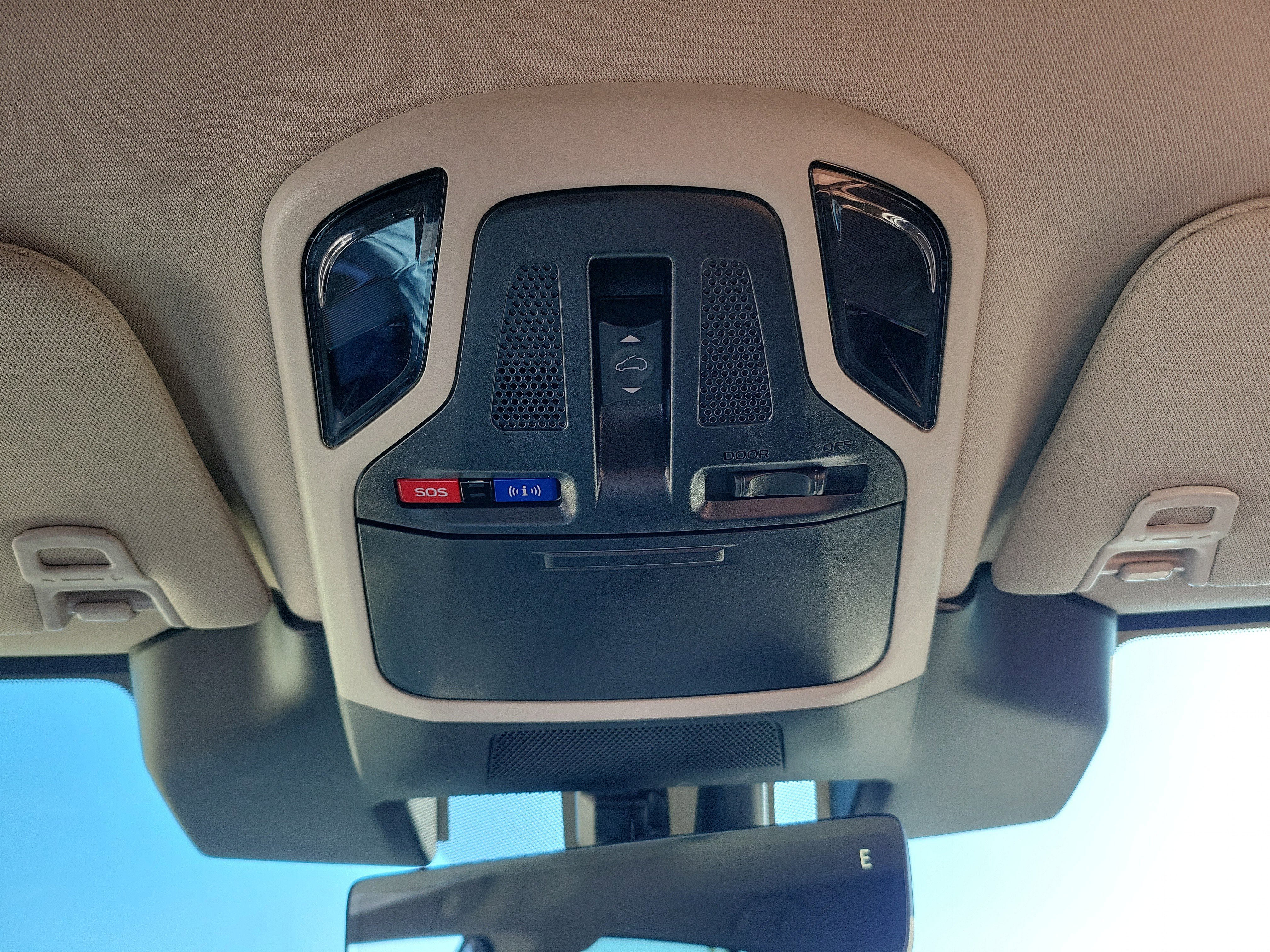 Used 2025 Subaru Outback Touring XT image 22