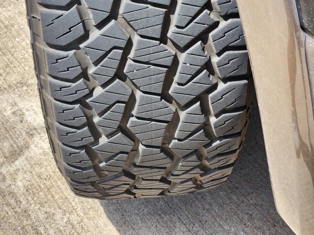 Used 2018 Ford F150 King Ranch w/ Equipment Group 601A Luxury AWD/4WD image 2
