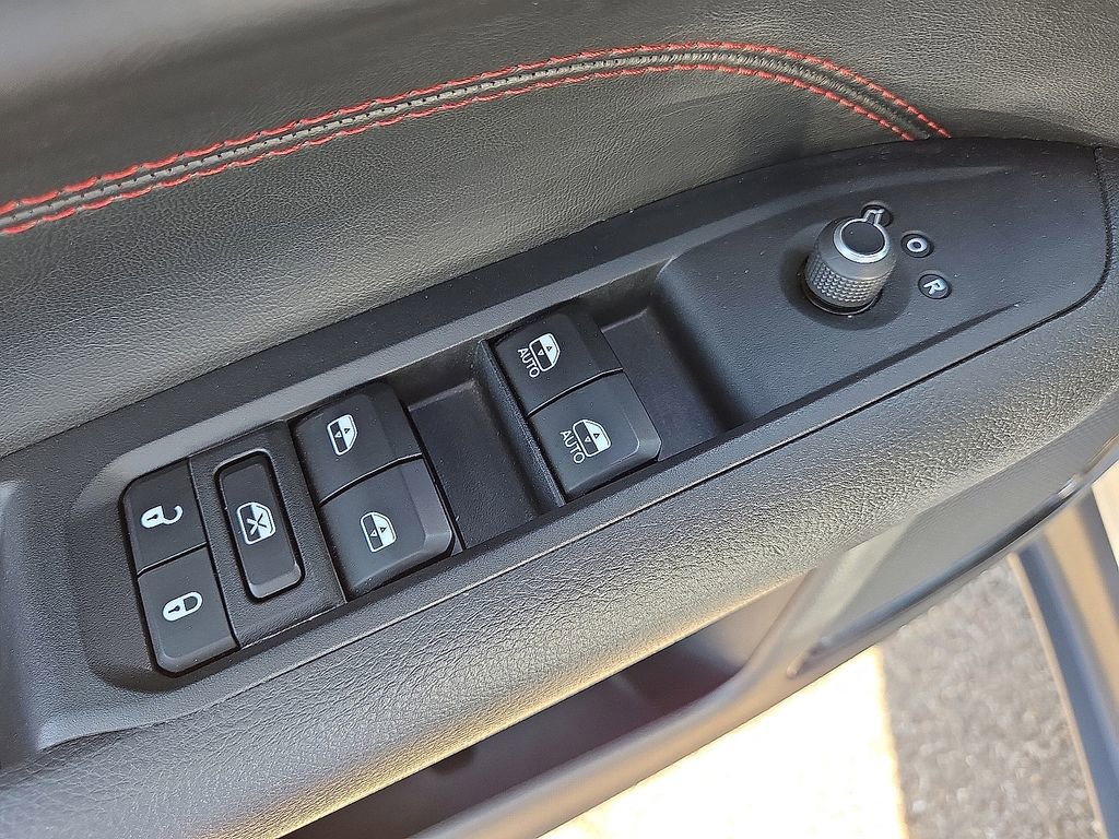 Used 2024 Jeep Compass Trailhawk image 22