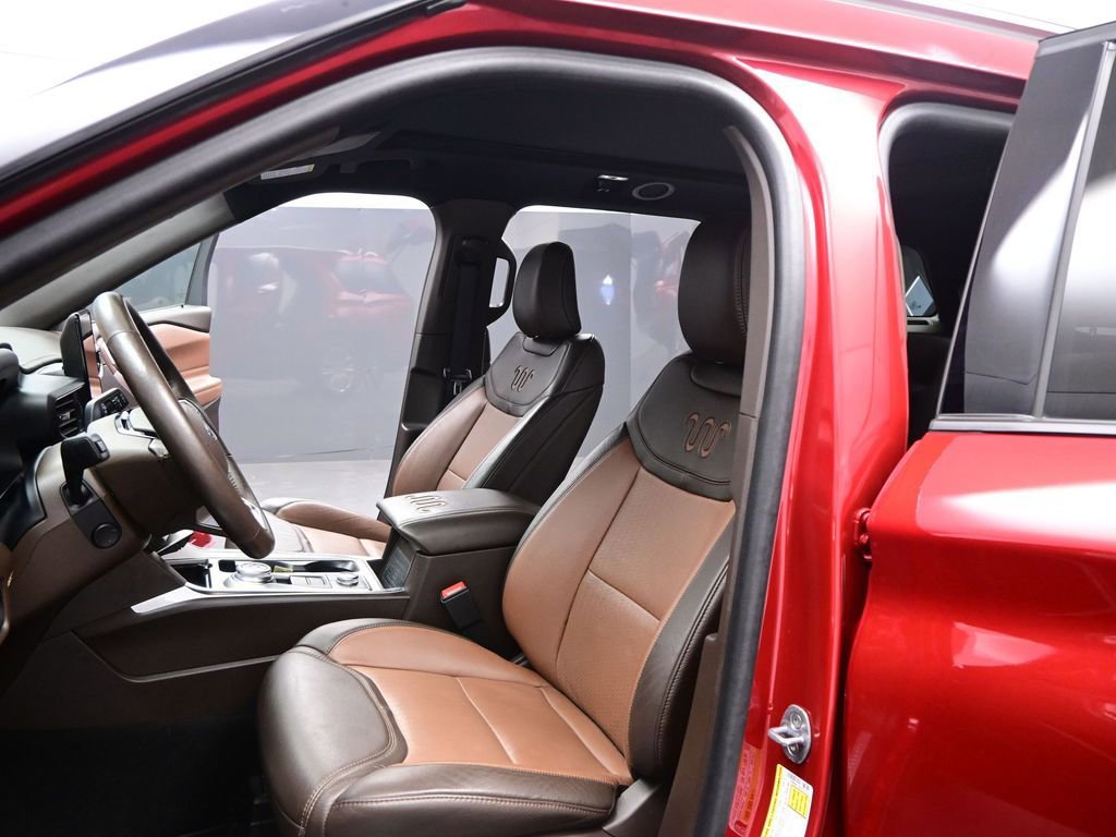 Used 2024 Ford Explorer King Ranch w/ Technology Package image 9