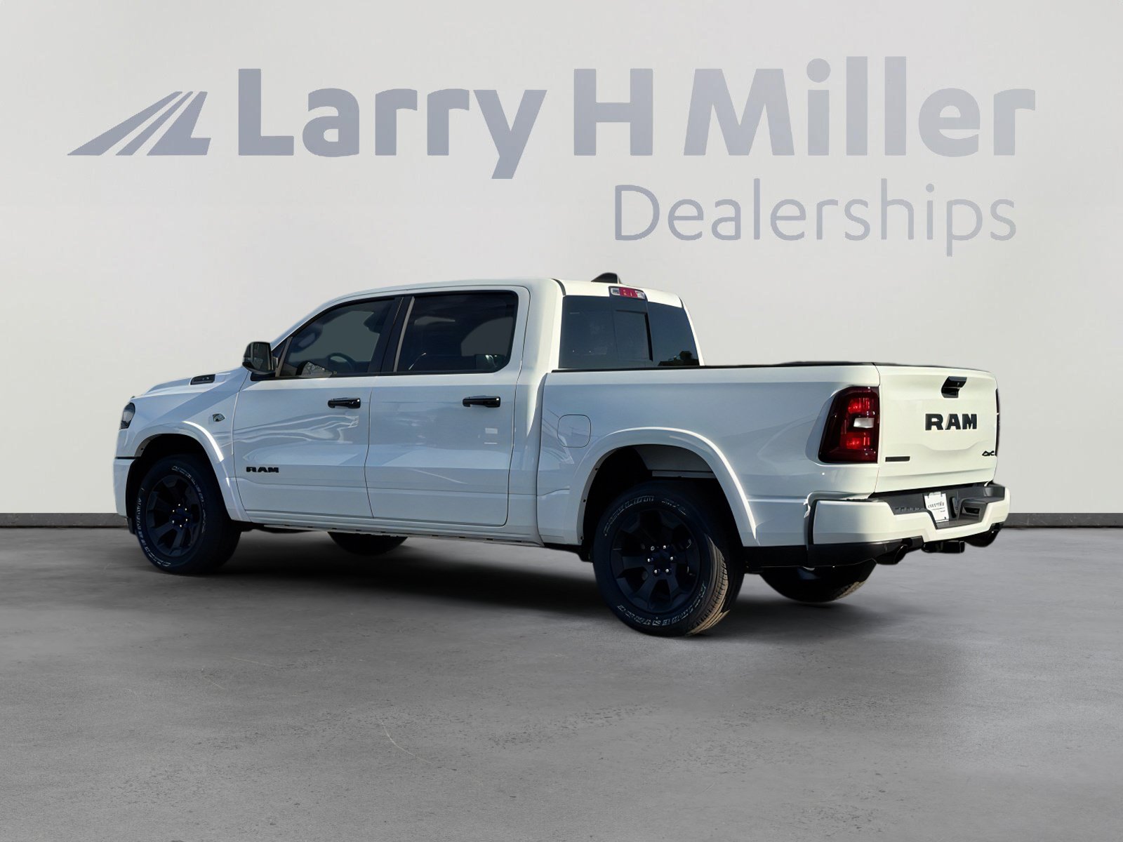 New 2026 RAM 1500 Big Horn AWD/4WD image 4