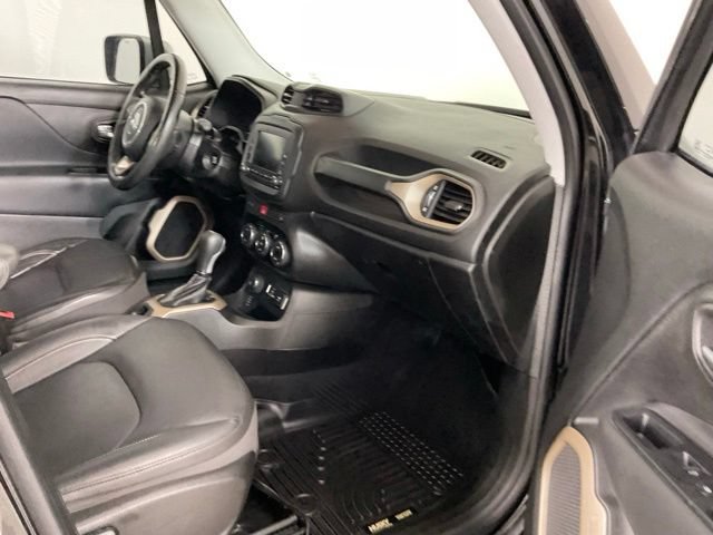 Used 2017 Jeep Renegade Limited AWD/4WD image 17