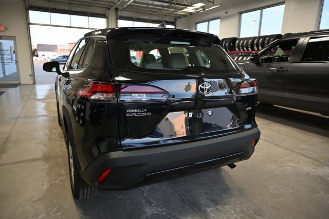 New 2026 Toyota Corolla Cross L image 7