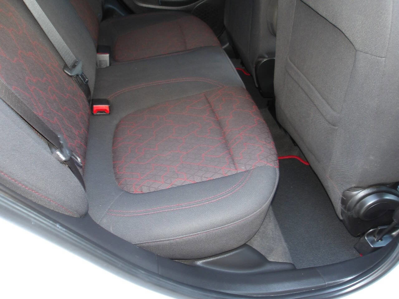 Used 2019 Chevrolet Sonic LT w/ Convenience Package FWD image 31