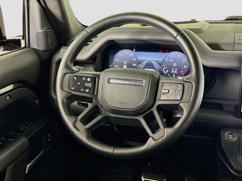 Used 2025 Land Rover Defender 130 V8 AWD/4WD image 20