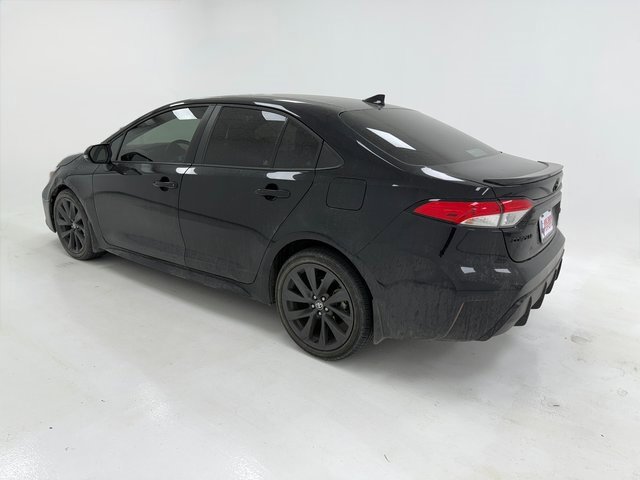 Used 2023 Toyota Corolla SE image 6