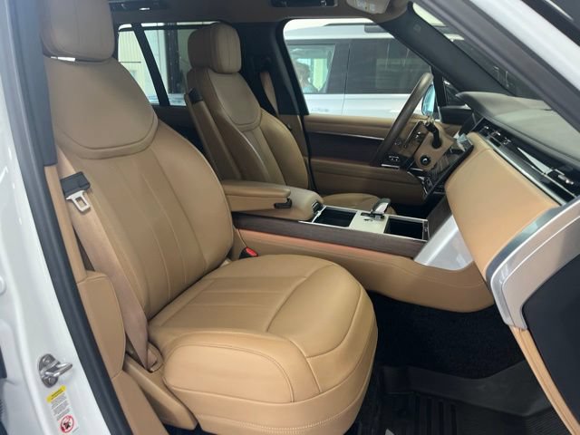 Certified 2025 Land Rover Range Rover SE AWD/4WD image 10
